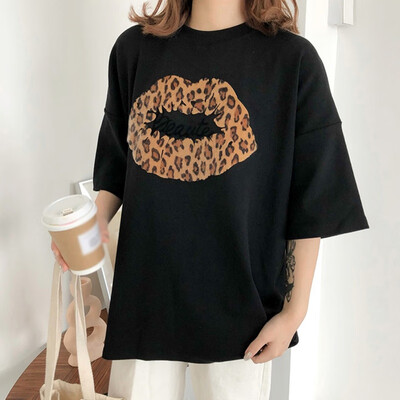 

Womens Casual O-Neck Leopard Lip Printed Half Sleeve Pullover Loose T-Shirt