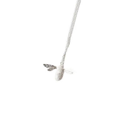 

Creative Choker Chain Bee Insect Pendant Necklace Evening Party Women Jewelry
