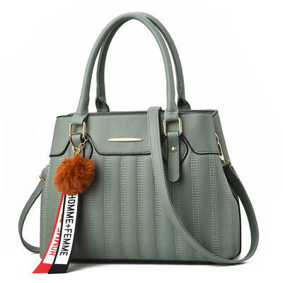 

2019 new fashion handbag embroidery thread fashion handbags Europe&the United States big bag casual shoulder bag cross-border