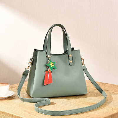 

The new style of ladiesbag with net red envelope in summer is a simple&fashionable one-shoulder ladies bag with texture and