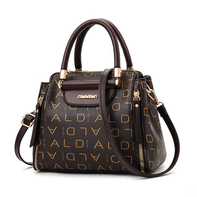 

Summer small handbags on the new ladies letter printing fashion Joker shoulder bag ins super fire