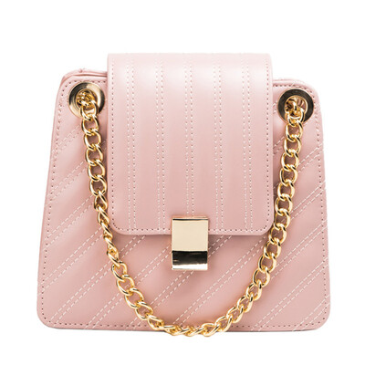 

2019 personality new rivet Korean fashion small square bag Messenger bag