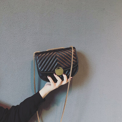

New bag fashion embroidered line rhombic shoulder bag trend retro semi-circle handbags wild simple chain messenger bag