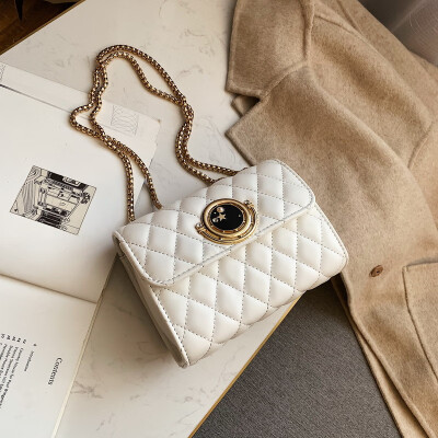 

Small bag female new Korean version of the wild Messenger bag Lingge chain simple fashion single shoulder small square b