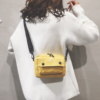 

2019 new Korean version of the wild letter printing shoulder bag ins canvas bag female slung casual broadband student bag