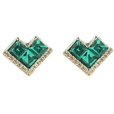 

Exquisite Earrings Fashion Jewelry Women Ear Studs Natural Green Diamond Heart Shaped Earring