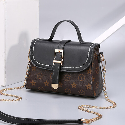 

10 pieces from the batch Korean version of the color matching color handbags casual college style new single shoulder Messenger bag small bag