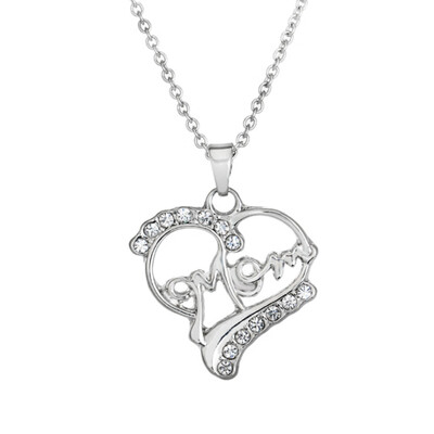 

Gift Love MOM DAD Necklace Mom Heart shaped Diamond Necklace