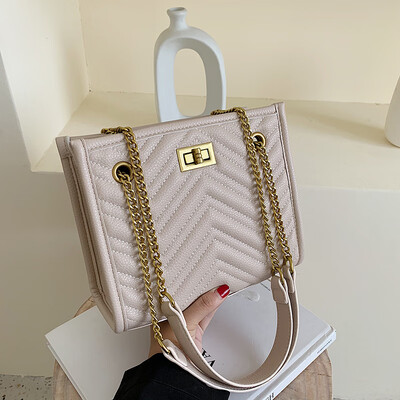 

High - level air bag retro chic lock chain bag new 2019 simple air single - shoulder bag oblique satchel