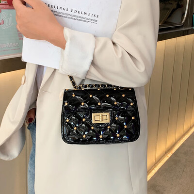 

Advanced sense mini bag female 2019 new tide wild patent leather small square bag Korean version of the chain shoulder Messenger bag