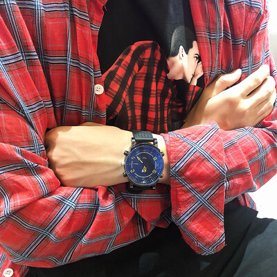 

Korean version of Harajuku Style Fashion Simple Retro Sports Watch