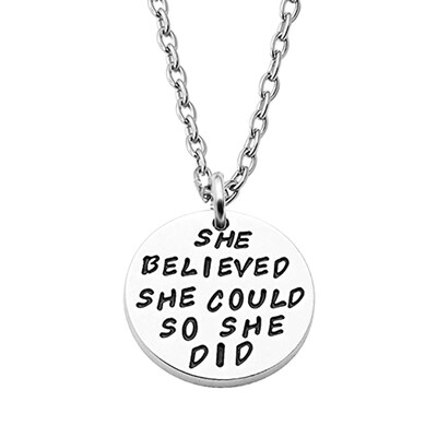 

Personalized She Believed She Could So She Did Letters Pendant Necklace Silver Chain Necklaces Women Girl Gift Jewelry
