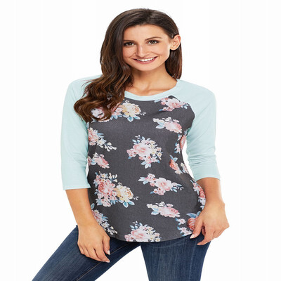 

Splicing round neck striped three-quarter sleeve casual comfort top