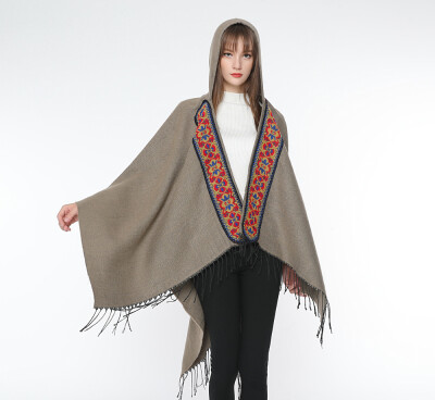 

2018 new ladies national style imitation cashmere flower pattern Nepal wind shawl slit long cloak