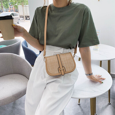 

Tailored Women Bag Simple Woven Straw Shoulder Bag Semi-circle Saddle Bag Bandbag