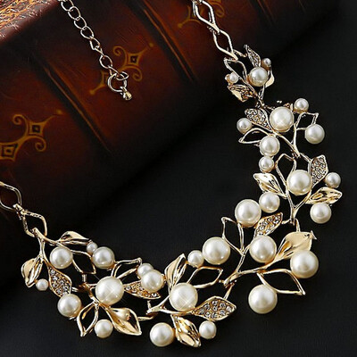 

New&Practical Europe&The United States Retro Imitation Pearl Hollowed Necklace Tree Leaves Necklace