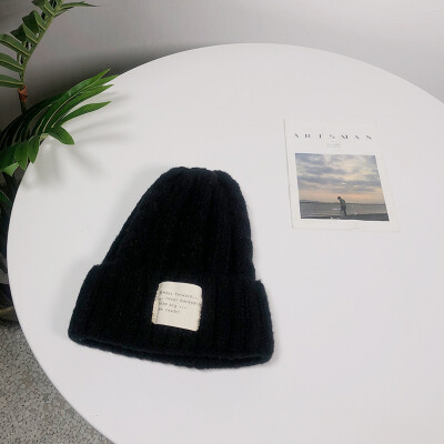 

Hat Lady Autumn&Winter New Alphabetic Sticker Knitted Wool Cap