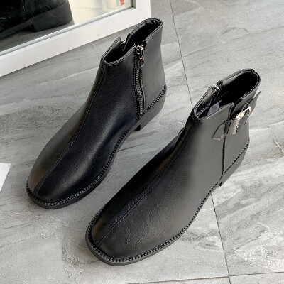 

Chelsea Shoe Girls Spring&Autumn Single Boots with Black&White Flat Bottom Tide Martin Boots Slim Shoes