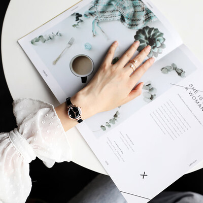 

Northern European trendy student ins temperament Han Feng literary retro small dial Chichundred small simple watch girl