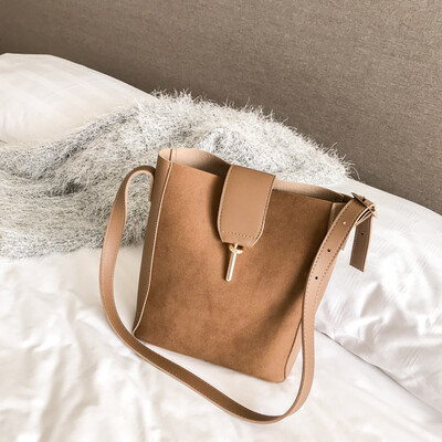 

2018 autumn&winter new womens mother bag Korean version of the retro shoulder bag Hong Kong girl shoulder bag large capacity Messenger bag