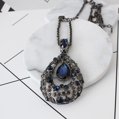 

Fashion Women Rhinestone Water-Drop Long Pendant Necklace Sweater Chain Decor