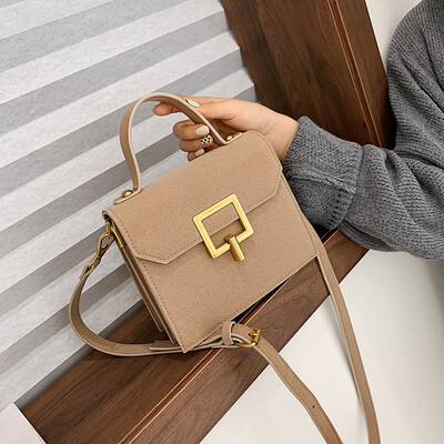 

Small square bag female new Korean fashion casual portable Messenger bag retro shoulder bag tide