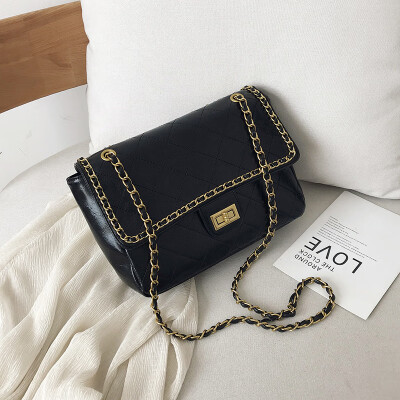 

Qiao Bani 2019 new European&American style fashion simple solid color rhombic chain flip single shoulder diagonal trend handbags