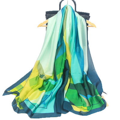 

High-end scarves Europe&the United States fashion silk scarf geometric print soft holiday sunscreen shawl women wholesale
