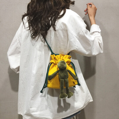

Cute bag female 2019 new ins Japanese Harajuku canvas bag small fresh childlike girl shoulder Messenger bag