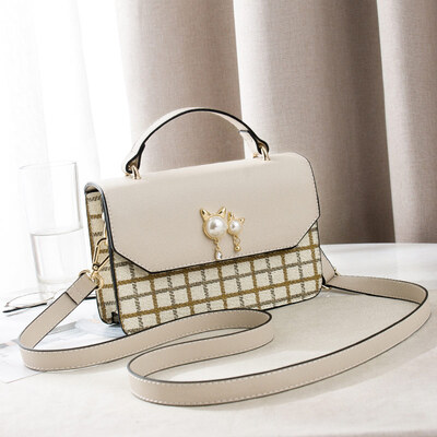 

Summer ins super hot handheld girl on the Korean version of the hundred lap shoulder slant bag fashion