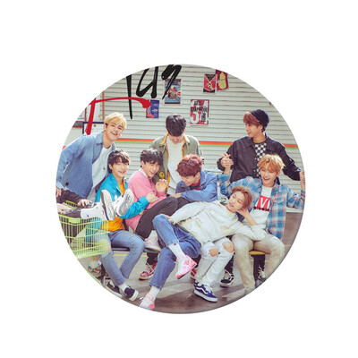 

KPOP Stray Kids Same paragraph Personalized Round Tinplate Badge Super Cute Bag Pendant Boys Girls Accessories Hot Gift for Fan