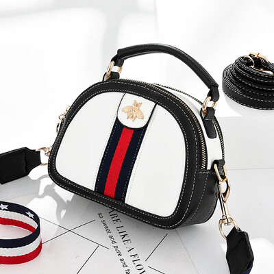 

Summer casual girl Korean fashion red Joker Messenger bag female student ins shoulder