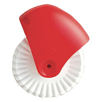

Talisman Designs Pastry Wheel Decorator Beautiful Pie Crust Easy to Use Easy to Clean manual cutter