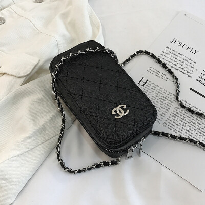 

Fashion small incense messenger bag female 2019 new chic rhombic chain shoulder bag female simple wild mobile phone bag