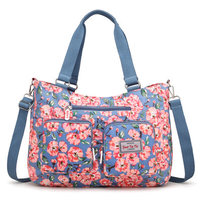 

High-capacity large waterproof nylon bag printing Joker canvas bag womens shoulder Messenger bag fashion
