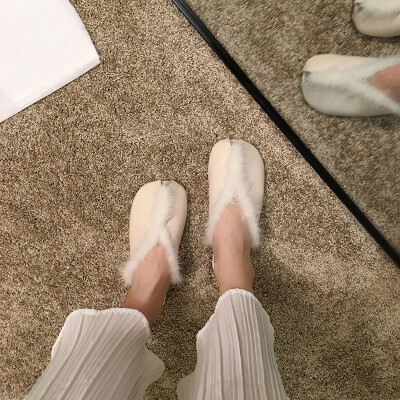 

Cool&slippers women wear summer Korean version of fish mouth hair semi-slippers holiday flat-bottomed Muller shoes