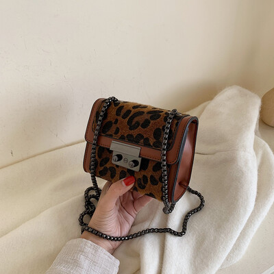 

Tailored Womens 2019 New Fashion Chain Shoulder Bag Embroidery Thread Messenger Bag
