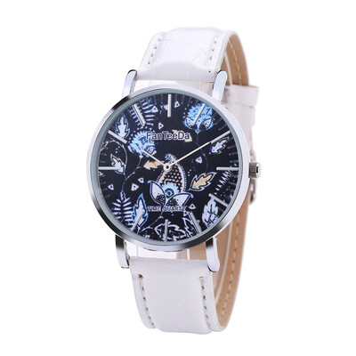 

Fanteeda FD100 Men Floral Dial Leather Band Wrist Watch