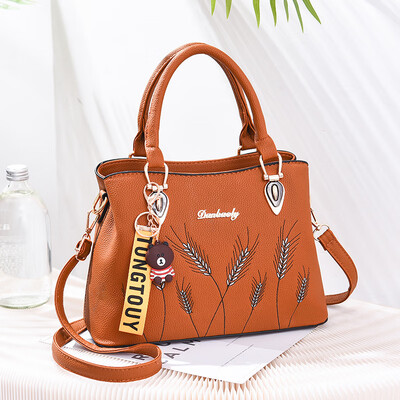 

2018 spring cool new bag female European&American big bag fashion handbags slung shoulder bag