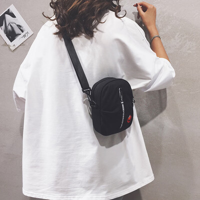 

Mini bag female 2019 new Korean fashion wild canvas small square bag simple casual shoulder Messenger bag