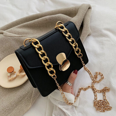

Advanced sense bag foreign gas female bag 2019 new wave Korean version of the wild Messenger bag chain simple fashion small square bag