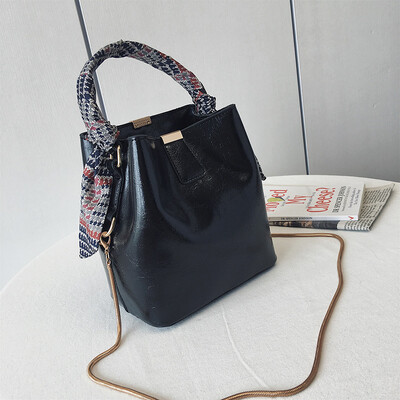 

Summer large capacity bucket bag female 2019 new Korean version of the wild shoulder portable fashion chain Messenger bag
