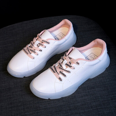 

Hong Kong Wind Bear Shoes Female Spring Korean Edition Student Personality Small White Shoes ins Transparent Jelly Shoes