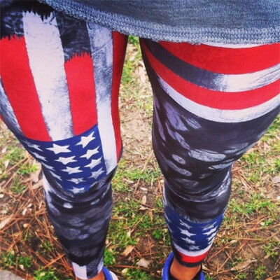 

Cross-border new European&American four-needle six-line digital American flag printing circle yoga tight nine pants female 986