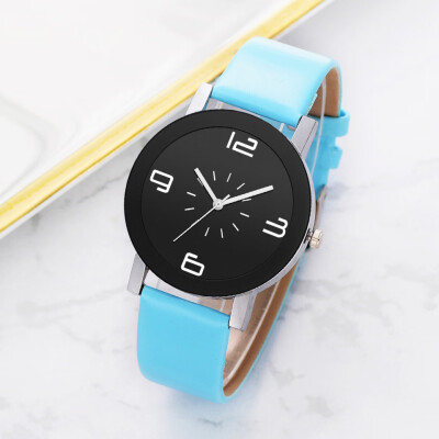 

RM Casual Fashion Monochrome Simple Digital Scale Disc Belt Strap Ladies Watch