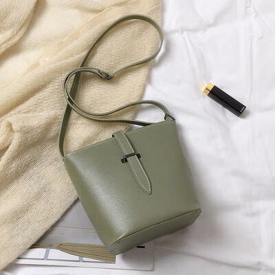 

Simple temperament retro solid color bucket bag female 2019 new fashion Korean casual wild shoulder messenger bag