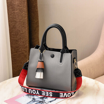 

Handbag lady fashion retro sour side bag Korean version of one-shoulder fashion black bag simple oblique Bag