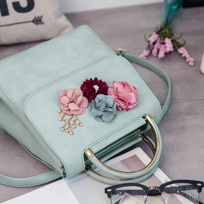 

Tailored Fashion Women Floral Backpack Leather Shoulder Bag Lnclined Shoulder Bag