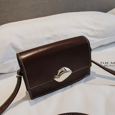 

Net red black bag female 2018 autumn&winter new wave simple fashion small square bag Korean version of the wild shoulder Messenger bag