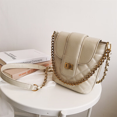 

Advanced sense bag Ocean rhombic chain Messenger bag female wild ins new 2019 fashion portable bucket bag